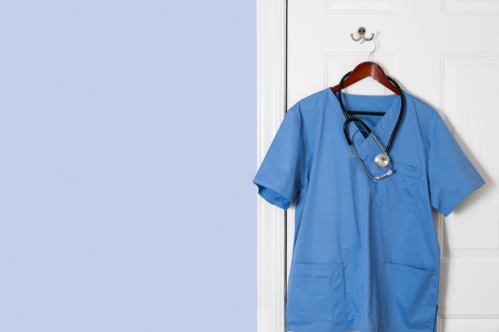5 Best Ways to Keep Your Nursing Scrubs Clean