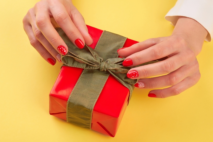 How to Decorate Boxes for Gifts in 6 Creative Ways